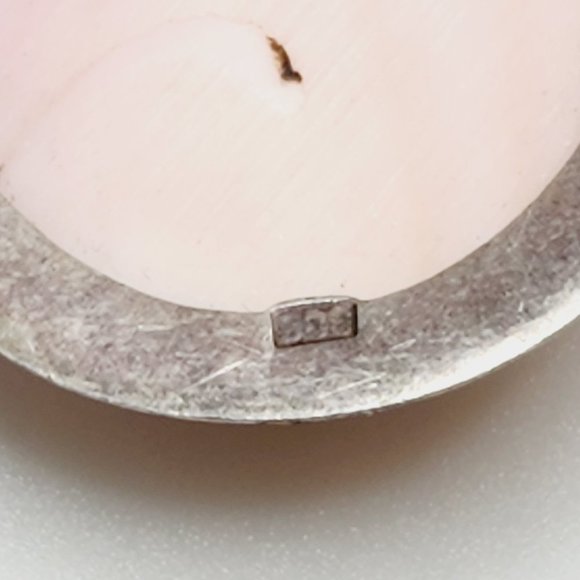 Antique Pink Shell Carved Cameo Gold and 900 Silver Oval Brooch Pendant - Picture 6 of 10